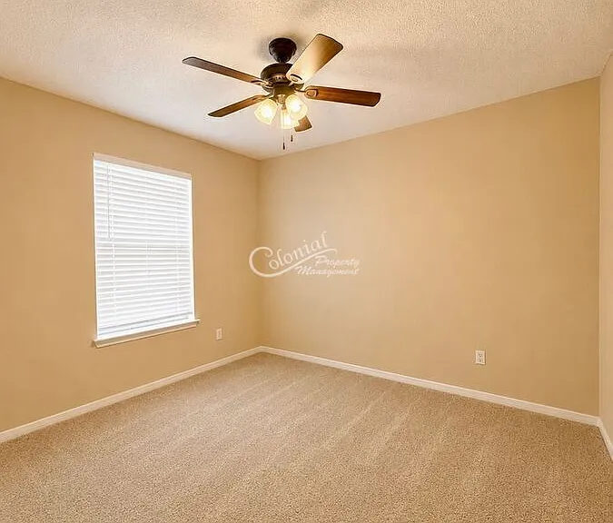 901 Kelso Dr — Photo 9
