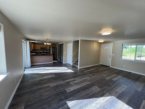 4th image of 8642 NE Barberry Dr