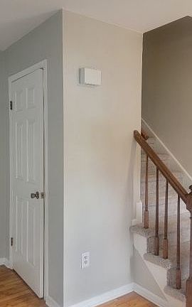 3rd image of 427 Iroquois Ct