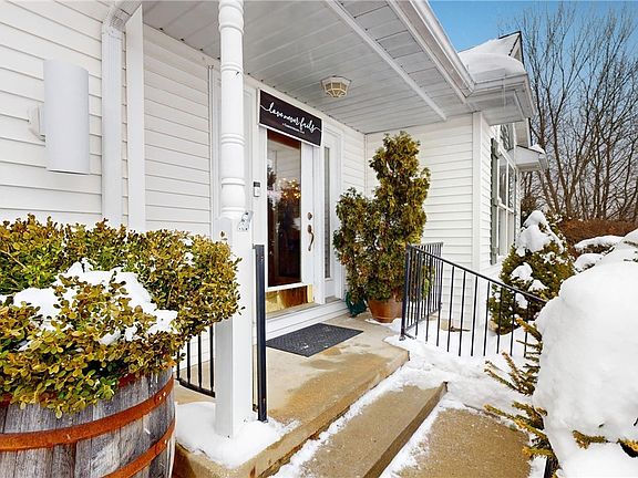 3rd image of 26487 Buckthorn Rd