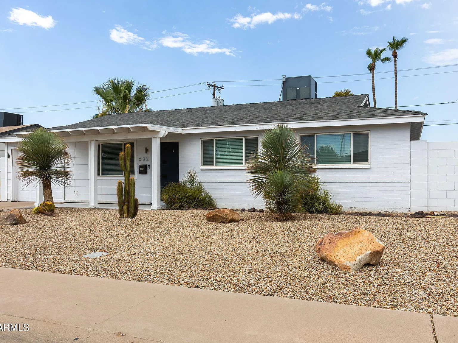 3 bed, 2.0 bath, 1732 sqft, $3,500 — Photo 4