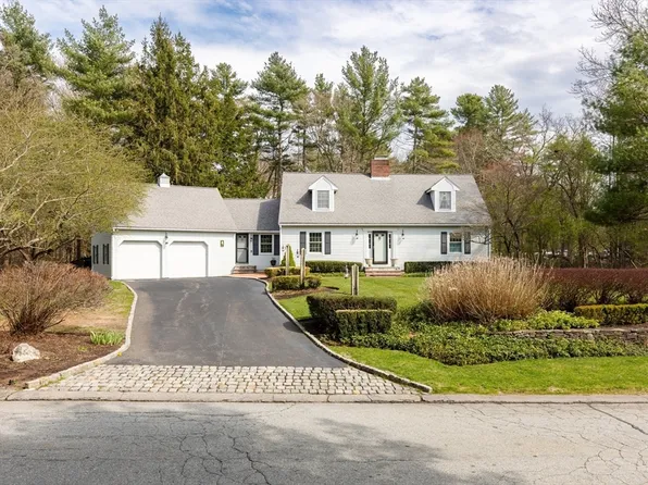 17 Whitmans Brook Dr, North Easton, MA 02356