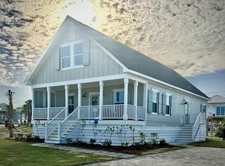 105 33rd St, Mexico Beach, FL 32456