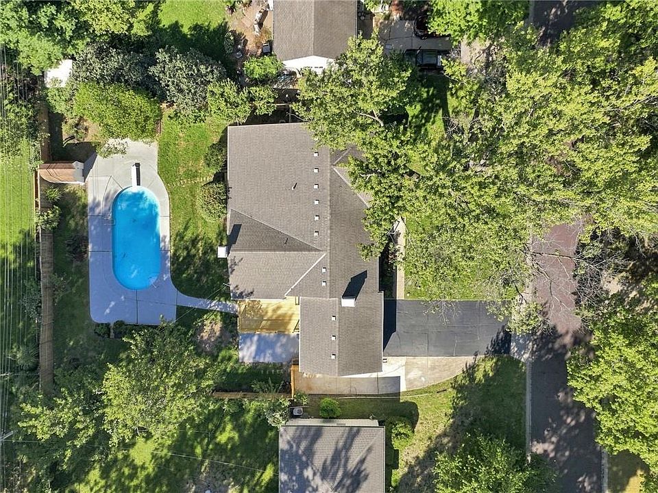 1st image of 6717 W 65th Ter