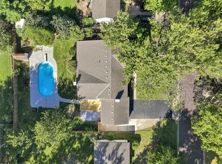6717 W 65th Ter, Overland Park, KS 66202