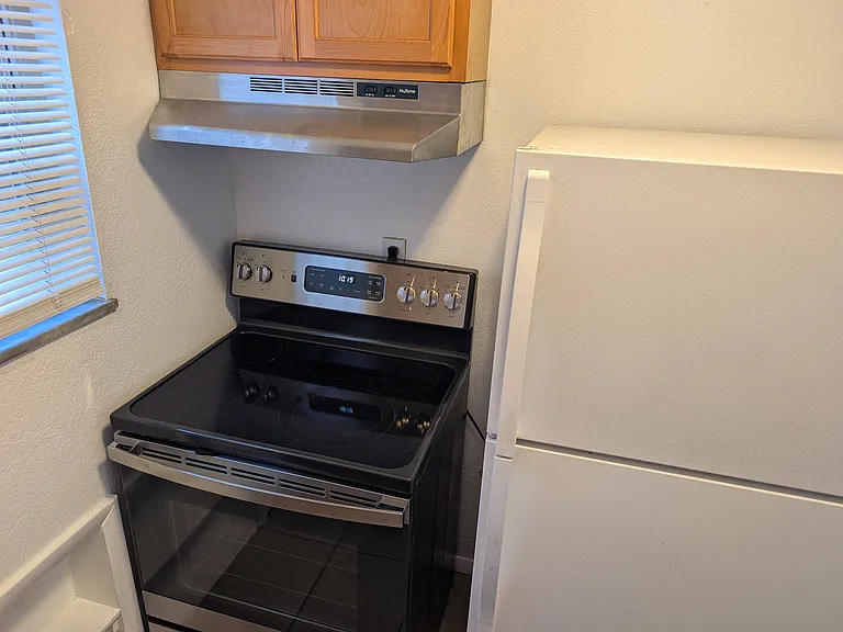 2668 Losantiville Ave #2 — Photo 9