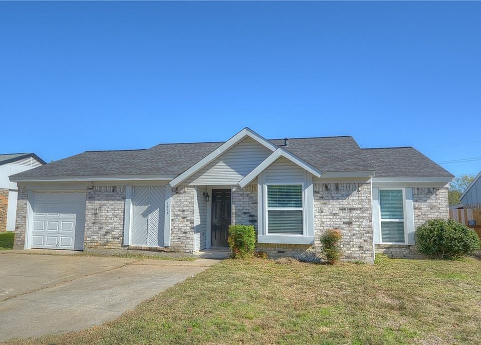 1st image of 1515 Caplin Dr