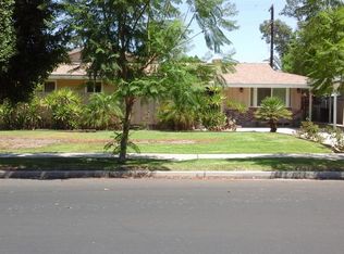 678 Desert Gardens Dr, El Centro, CA 92243