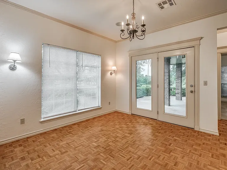 Dining Room doors leading to back patio.
