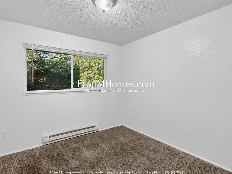 1131 NE 162nd Ave — Photo 12