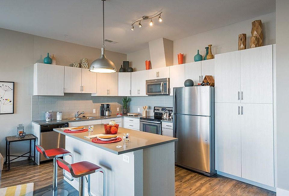SB1K Apartments 1000 S Broadway Denver, CO Zillow Apartments for