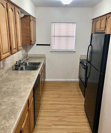 5th image of 4438 Sun Vista Ln
