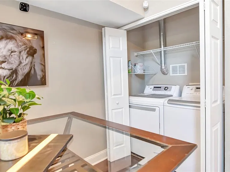 9130 Lake Chase Island Way #9130 — Photo 14