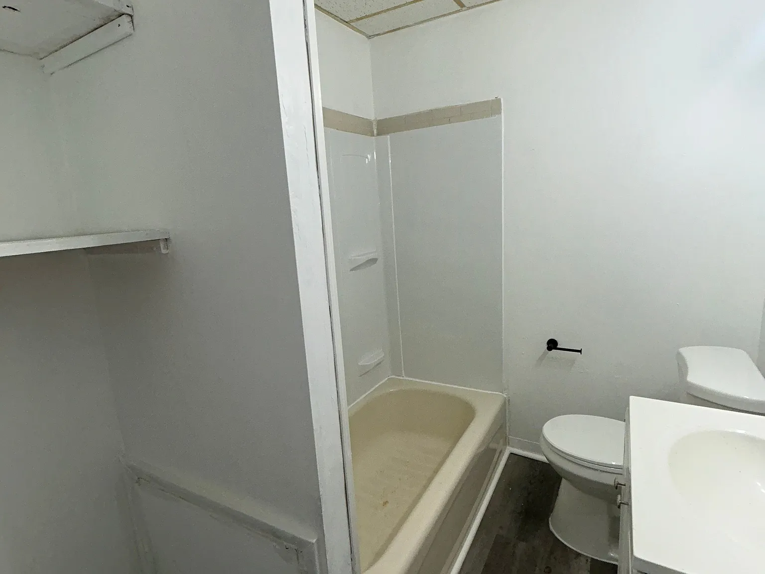 3 bed, $1,800 — Photo 4