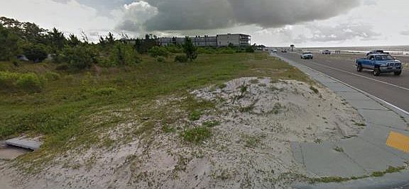 3rd image of 1411 E Beach Blvd