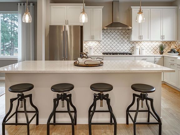 Huge Island with Seating for Four