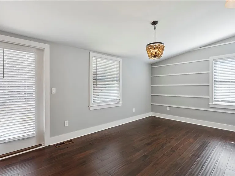 3258 Highland Dr SE — Photo 25