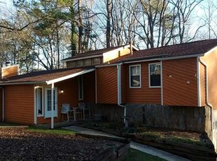 6570 Oakwood Dr, Douglasville, GA 30135