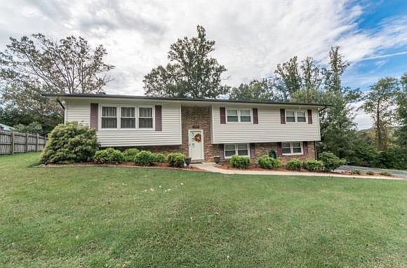 1st image of 1209 McCoy Cir
