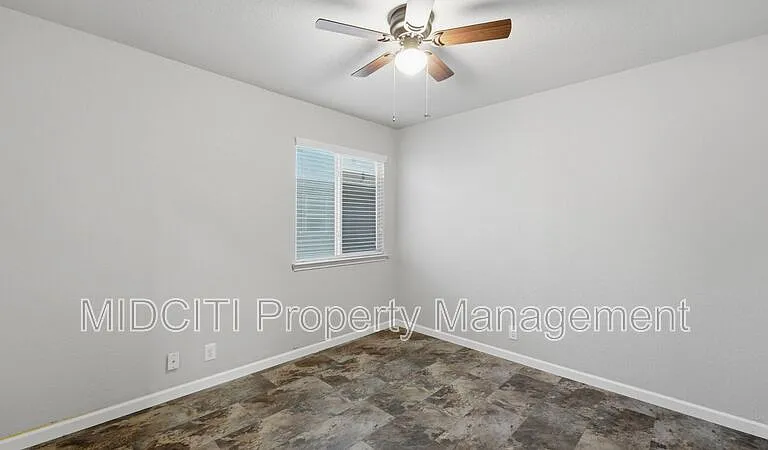 3414 Zachary St — Photo 18