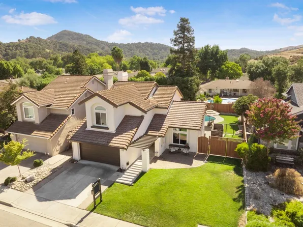 18435 Murphy Springs Dr, Morgan Hill, CA 95037