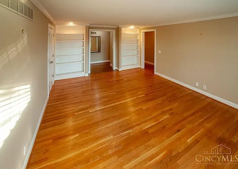 3683 Erie Ave #B — Photo 6