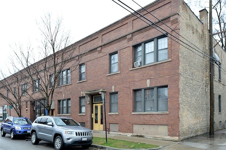 1st image of 2983 N Lawndale Ave APT 1