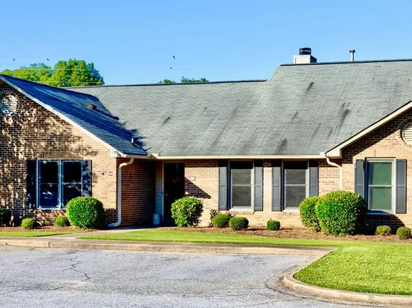 508 Heritage West Ct, Greenwood, SC 29649