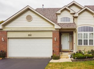 662 Berkley Dr, Romeoville, IL 60446
