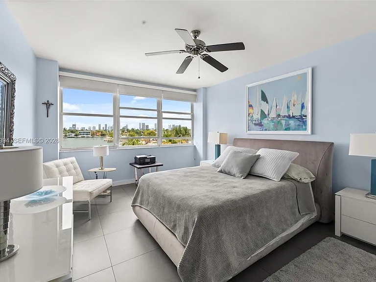 3 Island Ave #4I — Photo 9