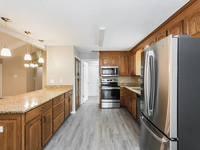 13403 Woodward Dr — Photo 6