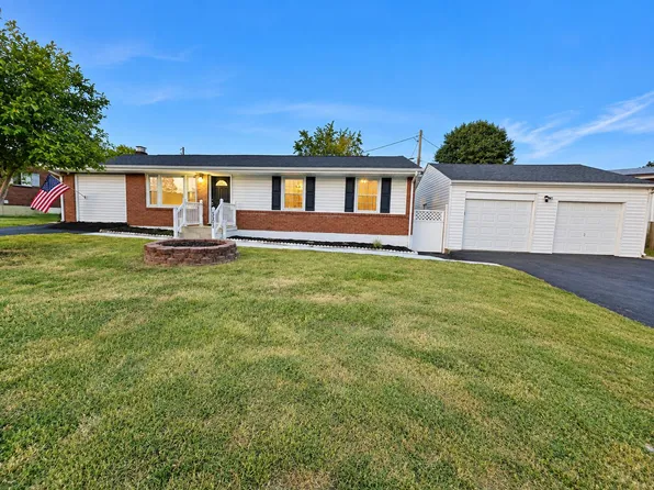 5303 Oakland Blvd, Roanoke, VA 24019