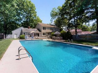 1810 Rolling Ridge Ln, Toms River, NJ 08755