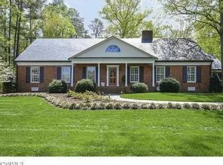 10741 Cherokee Rd, Midlothian, VA 23113