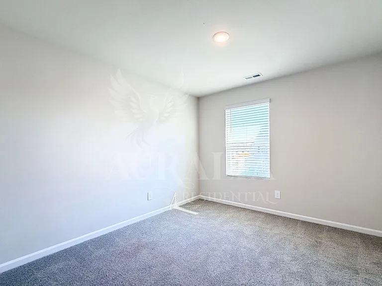 645 Red River Dr — Photo 30