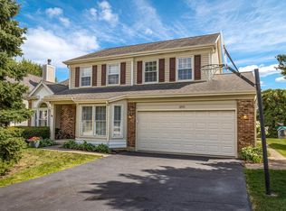 2513 Lawn Ct, Schaumburg, IL