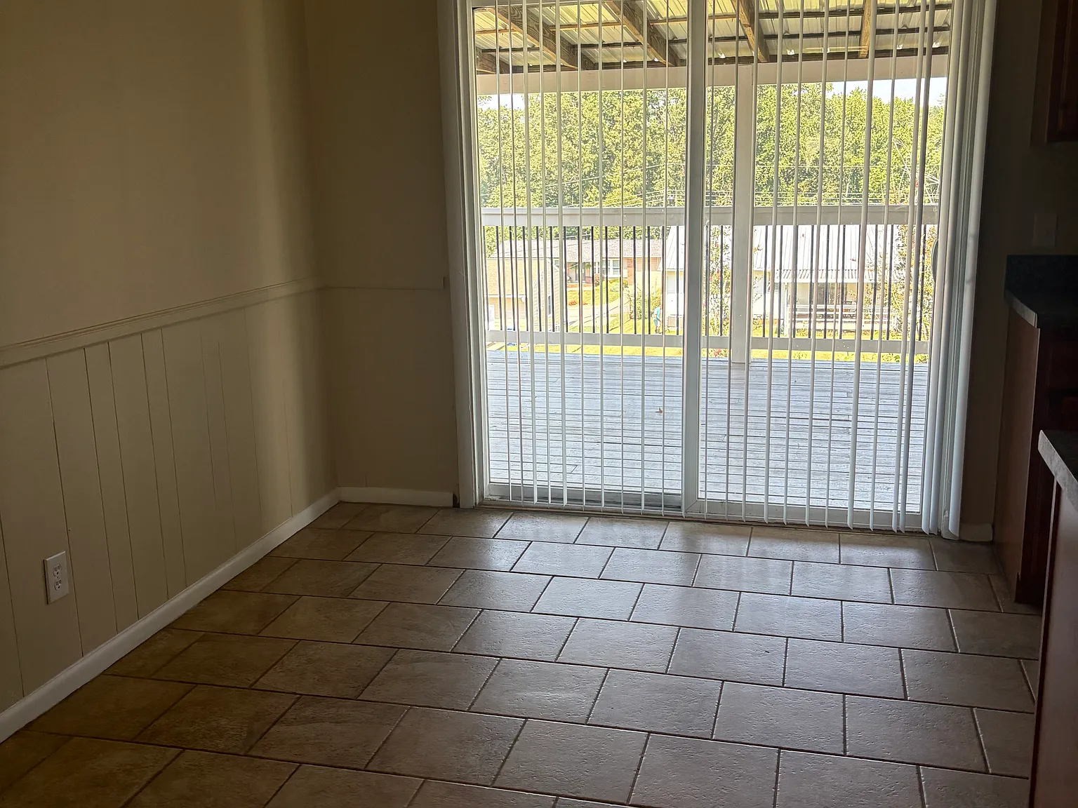 3 bed, 1600 sqft, $3,300 — Photo 4