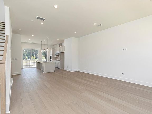 2nd image of 4451 Gradient Ln