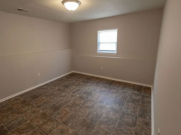 1011 W Ash St — Photo 22