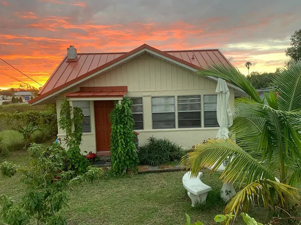 1906 Pine St, Melbourne, FL 32901