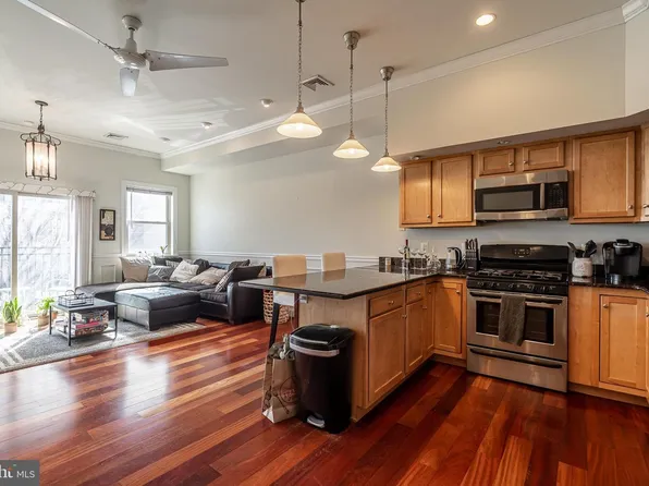 329 W Girard Ave, Philadelphia, PA 19123