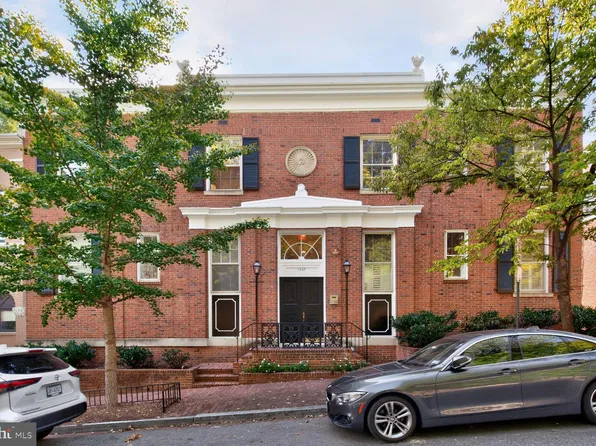 1632 30th St NW APT 9, Washington, DC 20007