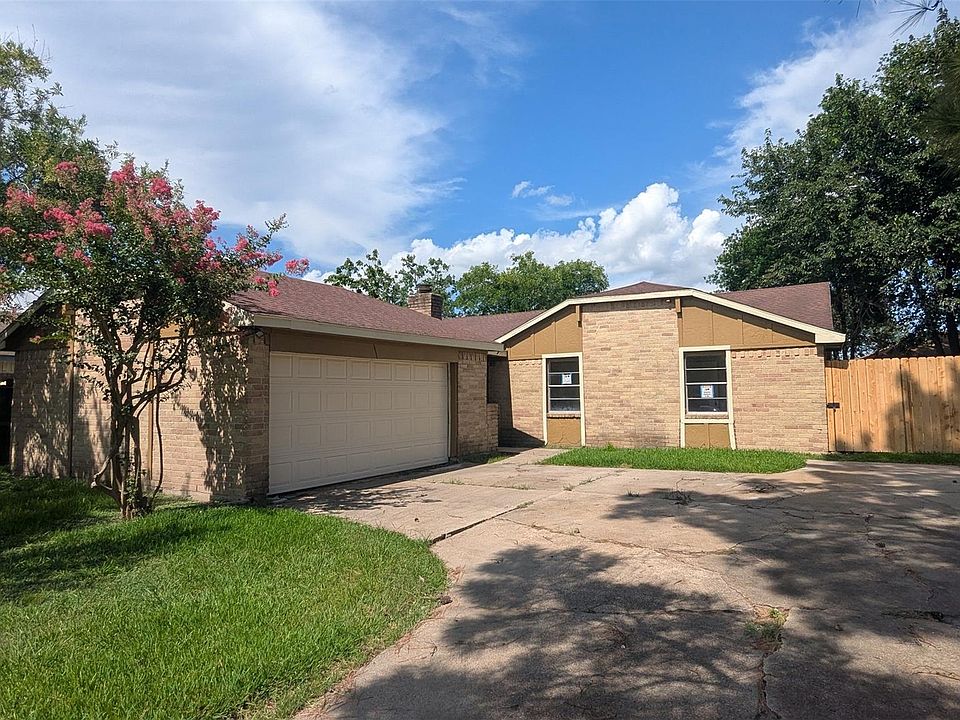 1st image of 8710 Parkway Forest Dr