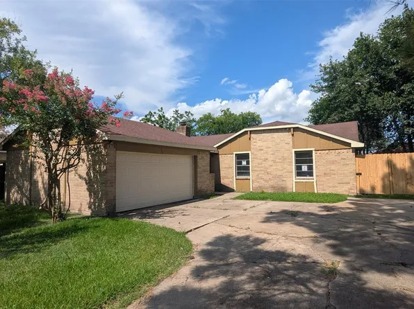 8710 Parkway Forest Dr, Houston, TX 77044