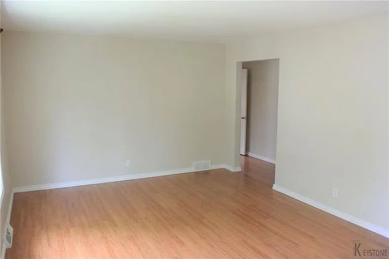 Building Photo - 142 Clyde Rd #1A