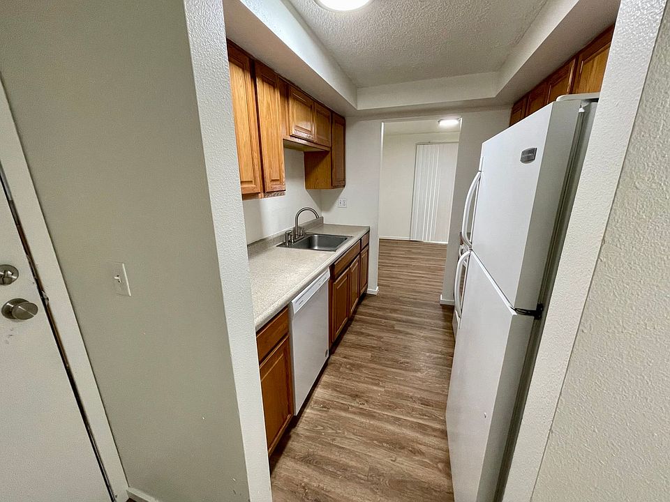 River Court Apartments 3001 E Upriver Dr Spokane WA Zillow