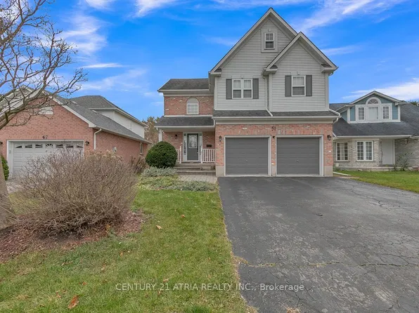 51 Oliver Ct, Kitchener, ON N2N 3E7