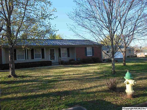 3rd image of 502 Ronald Dr SE