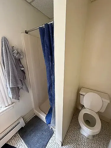 131 Howe St #22 — Photo 5