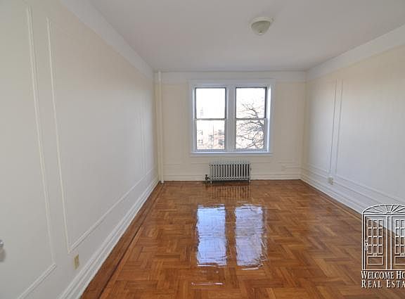 4th image of 4115 46th St APT 4N